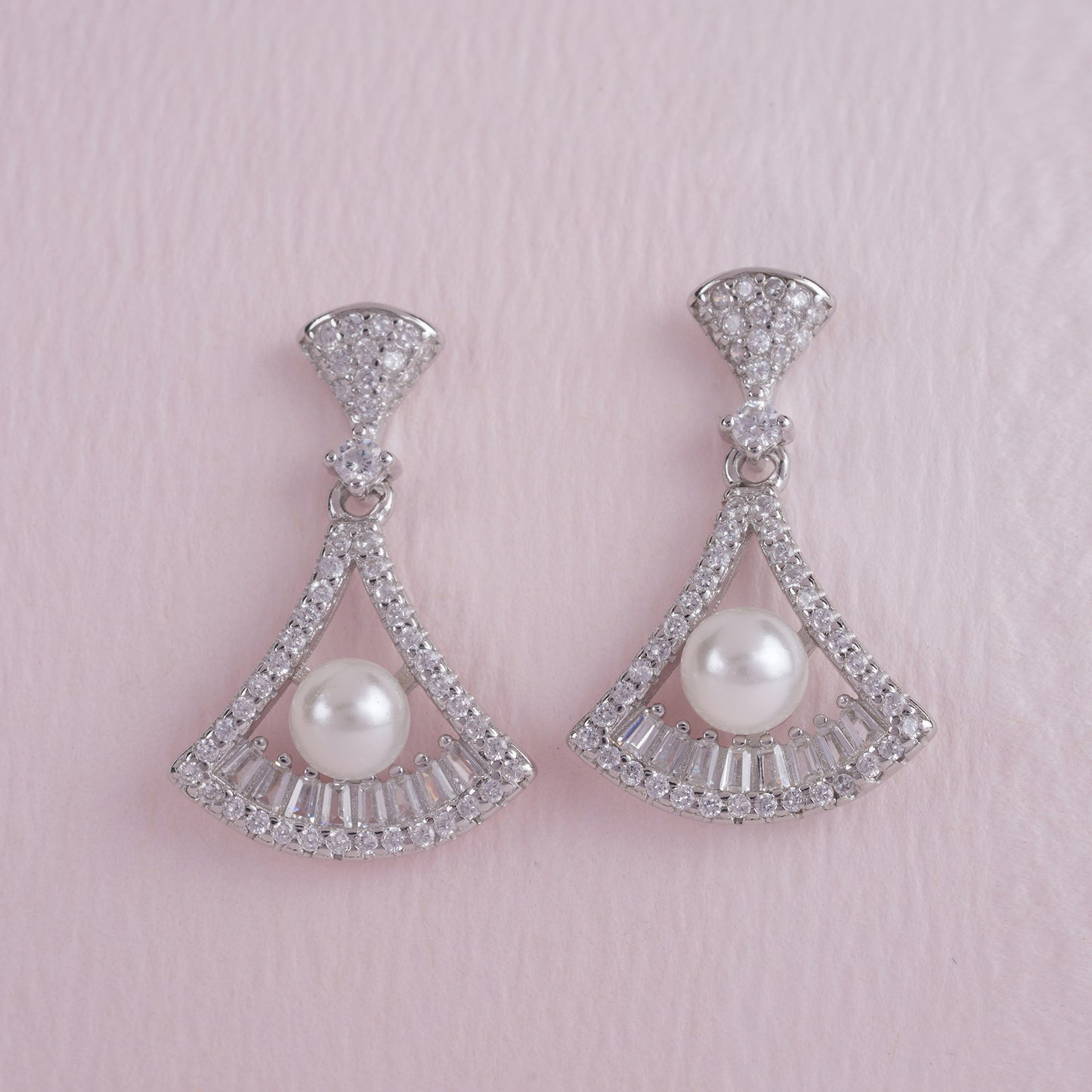 925 Sterling Silver Pearl Earrings