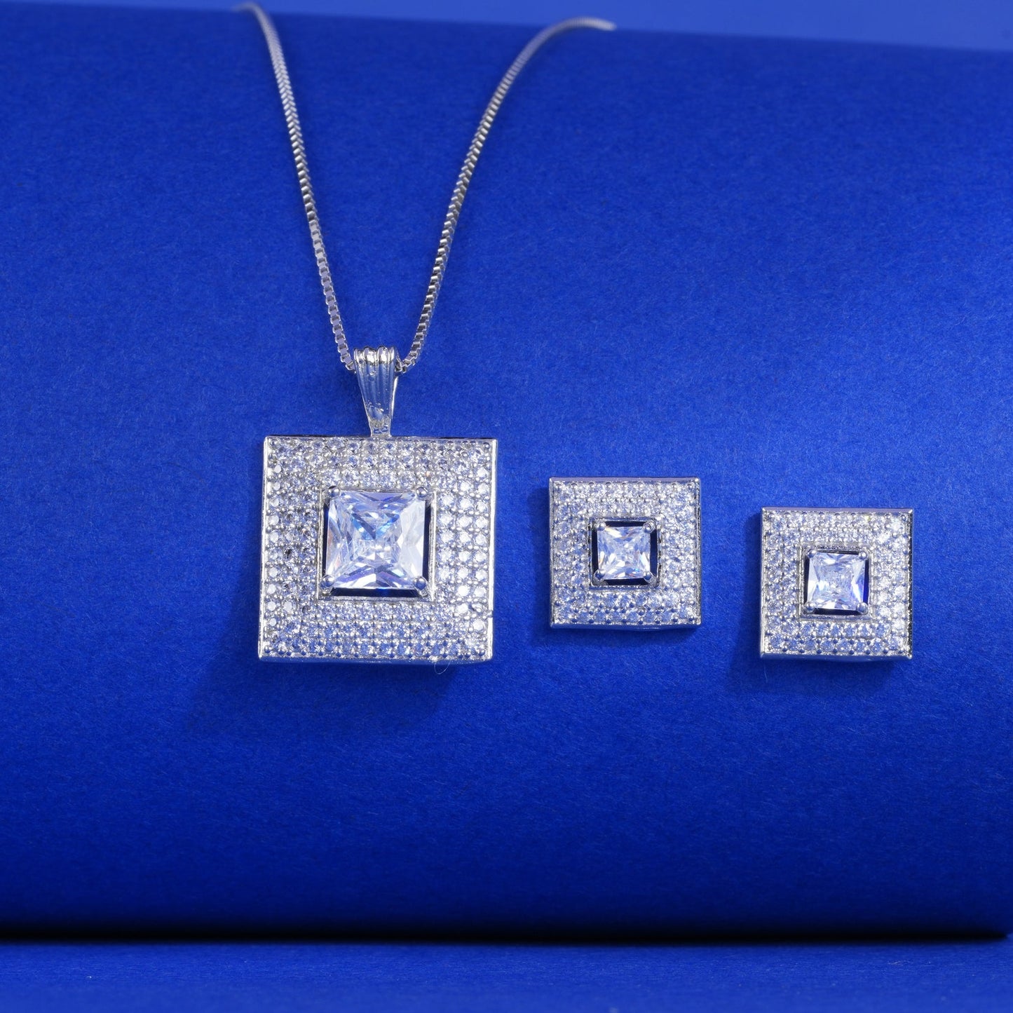 925 Sterling Silver Solitaire Square Pendant Set